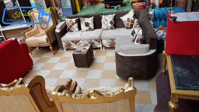يشتري اثاث